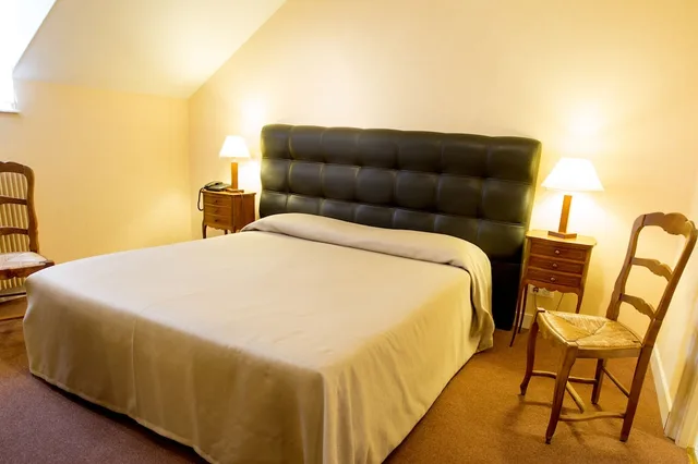 غرفة كومفورت بسرير كوين، Hôtel La Villa Fleurie 6/10