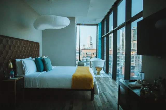 Skyline, Suite, Accessible, Arlo Williamsburg 2/3