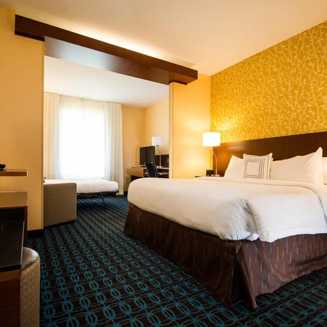 جناح بسرير كينج، Fairfield Inn Suites Cambridge 3/9