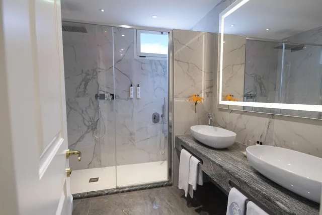 غرفة ديلوكس عائلية بسريرين مزدوجين مع أريكة، Rivoli Boutique Hotel 8/10