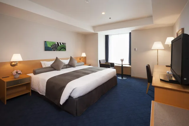 Room, King Bed, Comfort Floor, Corner، Sapporo Grand Hotel 1/1