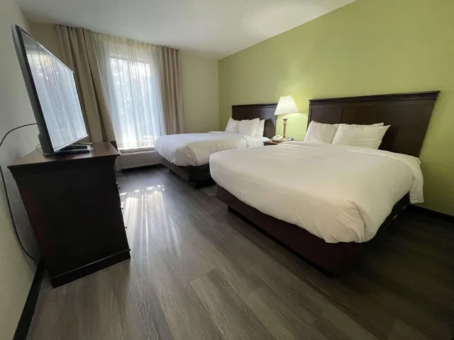 جناح، Comfort Inn Pinehurst NC 1/8