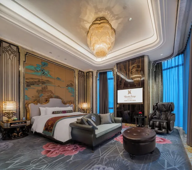 Presidential, Suite, Wanda Reign Chengdu 1/2