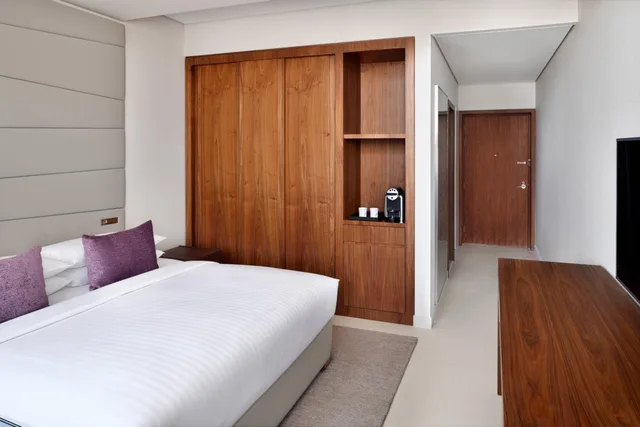 Room, King Bed, Concierge Level، فندق ماريوت الرياض الحي الدبلوماسي(Marriott Riyadh Diplomatic Quarter) 6/10