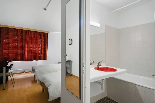 غرفة اقتصادية مفردة، Neuchatel City Hotel 8/8