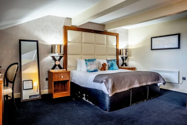 غرفة عائلية بسرير كينج مع أريكة، Hotel Colessio 1/10