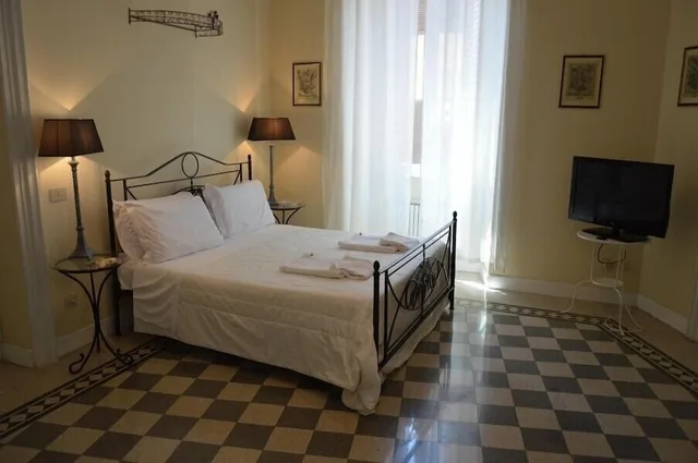 جناح تنفيذي بسرير كوين مع أريكة، Paola A Trastevere 1/2