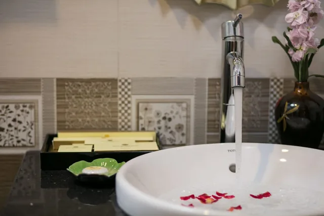 جناح عائلي بسرير مزدوج وسرير فردي بإطلالة على المدينة، Royal Holiday Hanoi Hotel 7/8