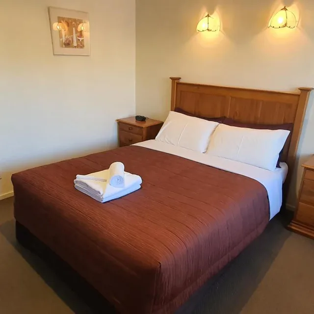استوديو بجاكوزي، Rosewood Court Motel 8/10