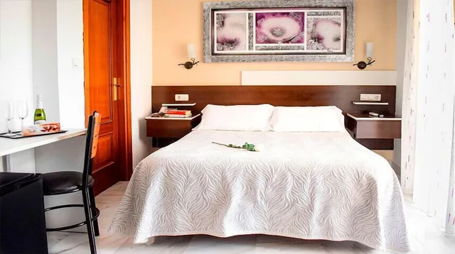 Room, Double Bed, Hotel Albero 4/8