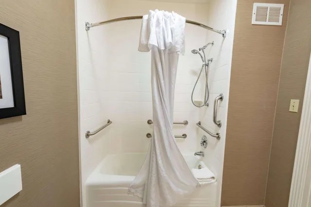 جناح بسريرين كينج لذوي الإعاقة، Homewood Suites By Hilton Longview 2/2