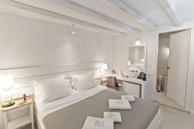 غرفة اقتصادية بسرير كوين، Lindos Comfy Suites 1/2