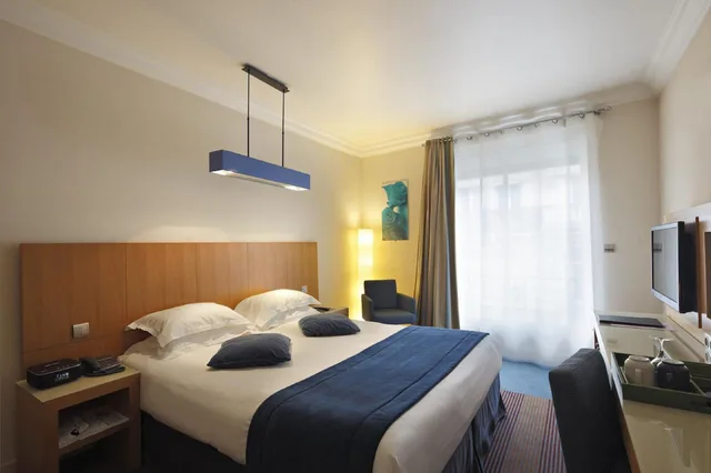 غرفة سوبيريور بسرير مزدوج، Westside Arc de Triomphe Hotel Ex Hotel Waldorf Arc de Triomphe 1/1