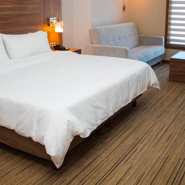 جناح، Holiday Inn Express Guaymas 8/10