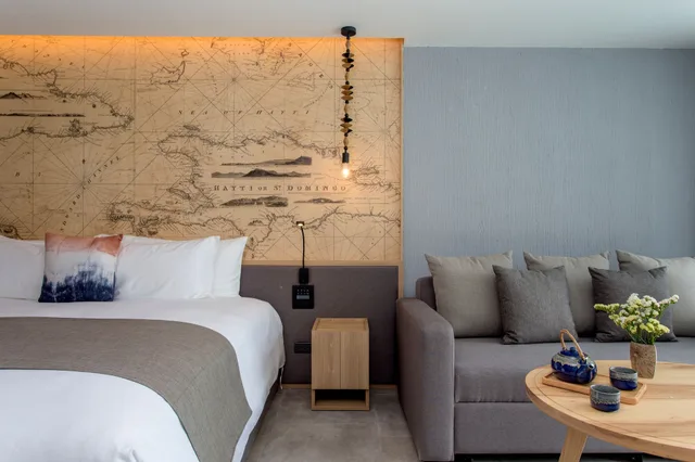 Room, King Bed, Pool Access، La Vela Khao Lak 2/4