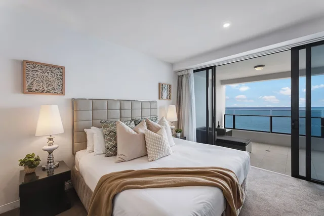 2 Bedrooms, Luxury, Apartment, King and Twin Beds, Ocean View, 2 Bathrooms, Holiday Holiday Soul Surfers Paradise 2/8