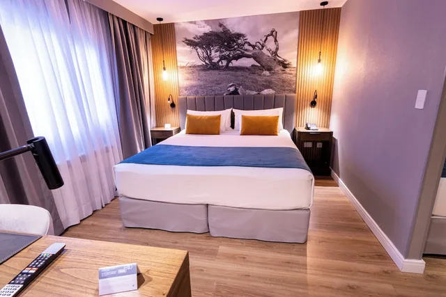 غرفة قياسية رباعية بسرير كوين وسريرين منفصلين، Alto Andino Hotel Formerly Alto Andino Urban Lodge 2/8