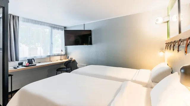 غرفة قياسية بسريرين منفصلين، CAMPANILE THIONVILLE - YUTZ 2/9