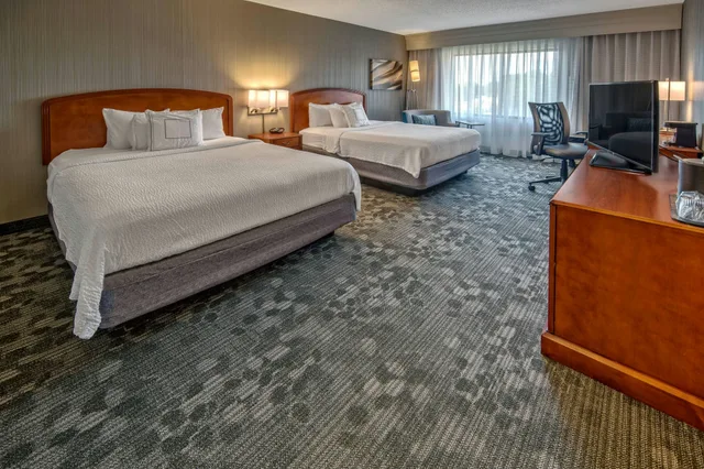 غرفة بسريرين كوين، Courtyard by Marriott Springfield 1/2