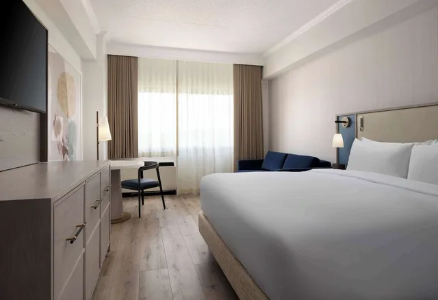 جناح سوبيريور بغرفتي نوم، Sonesta White Plains 1/2
