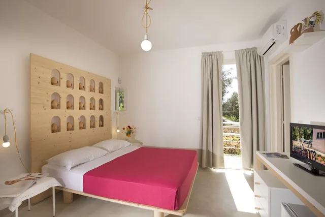 غرفة بسرير كوين بشرفة، Terreamare Agriturismo 1/1