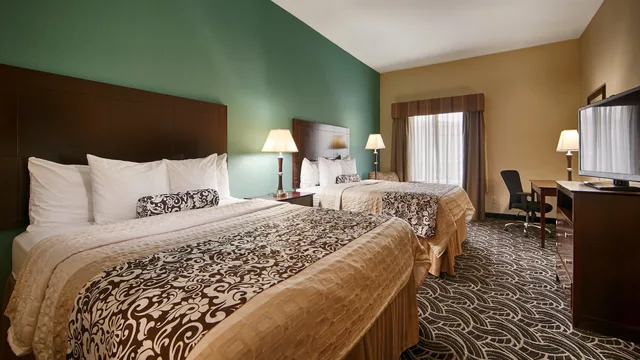 غرفة قياسية بسريرين كوين لذوي الإعاقة، Best Western Plus Katy Inn & Suites 1/3