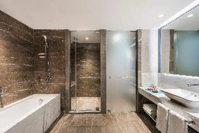 جناح جونيور بسرير كينج بإطلالة على البحر، Crowne Plaza Istanbul - Florya 6/9