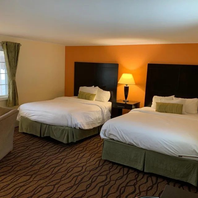غرفة بسرير كوين، Four Winds Country Motel 6/10
