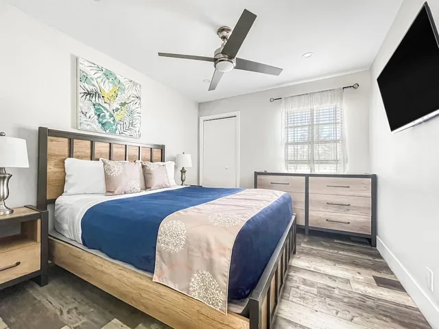 استوديو بسرير كوين، Neptune Oceanfront Rentals 4/9