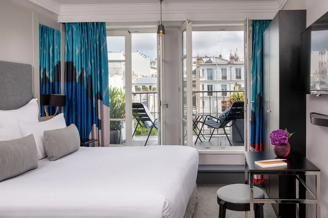 Spa, Deluxe, Double Bed, Balcony، Les Matins de Paris 1/10