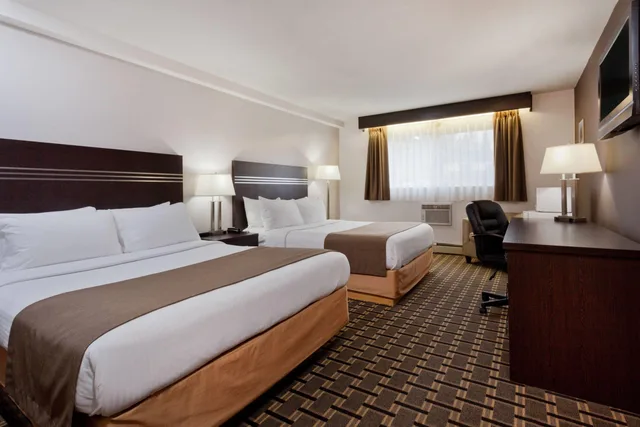 جناح بسريرين كوين وسرير فردي، Super 8 by Wyndham Valemount 1/1