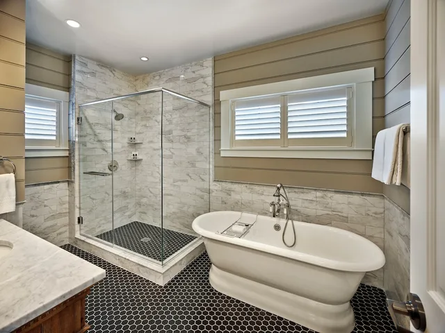 كوخ بسرير كينج، The Inn at Chesapeake Bay Beach Club 1/1