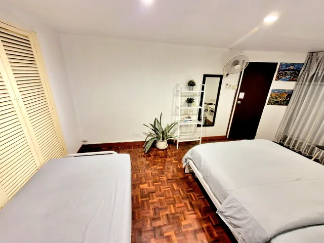 غرفة قياسية بسريرين منفصلين بحمام مشترك، Hostel 16 1/2