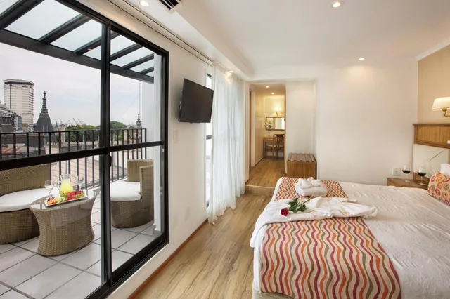 جناح استوديو، Sheltown Hotel 2/4