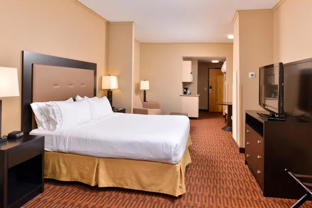 جناح بغرفة نوم واحدة، Holiday Inn Express Breezewood 7/10