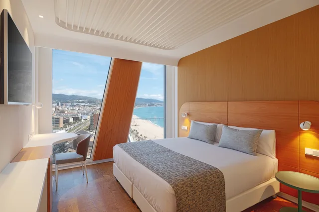 غرفة بسرير مزدوج أو سريرين منفصلين بإطلالة على البحر، Hotel Marina Badalona 2/5