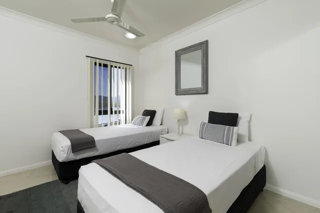 3 Bedrooms, Apartment, 2 King Beds, Single Bed, Water View، Jack Newell Holiday Apartments 6/10