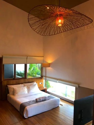 غرفة غراند بريميير، HALO Sustainable Resort Karimunjawa 2/3