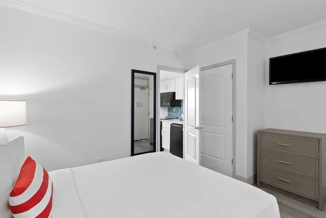 Schooner, Mini, Deluxe, Suite, 2 Queen Beds, Ocean View، Compass Cove Resort 4/8