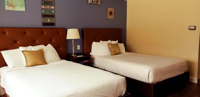 Ocean, 2 Queen Beds, Balcony، Pilgrim Sands on Long Beach 1/10