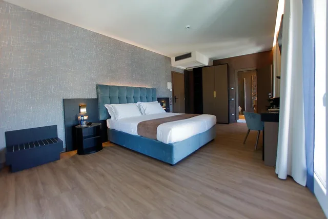 غرفة ثلاثية بإطلالة على البحيرة، BellArrivo Hotel 4/10