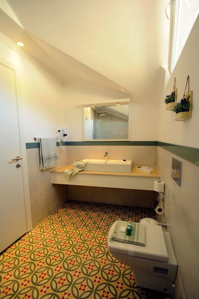 غرفة شهر العسل بسرير كوين، Sea Breeze Hotel And Apartments 3/3