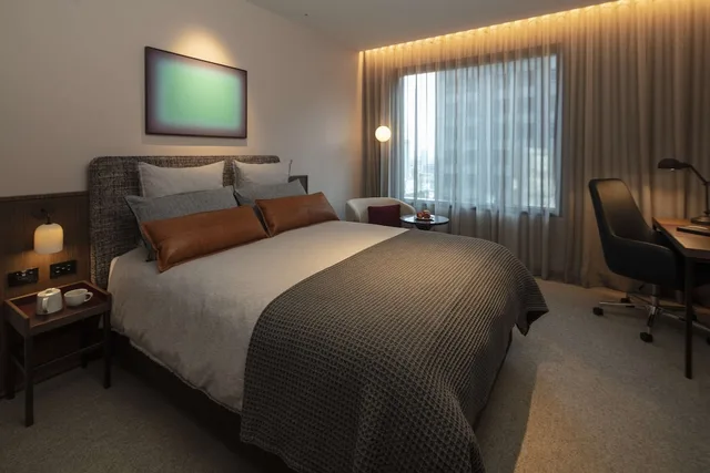 غرفة بسرير كوين، Next Hotel Melbourne, Curio Collection by Hilton 3/6