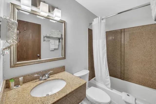 غرفة قياسية بسريرين مزدوجين، City Center Inn 8/9