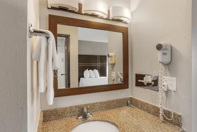 غرفة قياسية بسريرين مزدوجين، Best Western Shippensburg Hotel 7/10