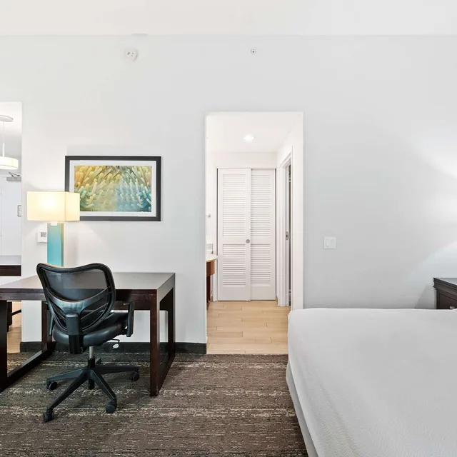 جناح بحوض استحمام لذوي الإعاقة، Homewood Suites By Hilton Ft Lauderdale Airport Cruise Port 2/3