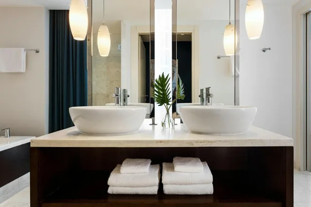 جناح بغرفة نوم واحدة في طابق مرتفع، Kimpton Epic Hotel 2/2