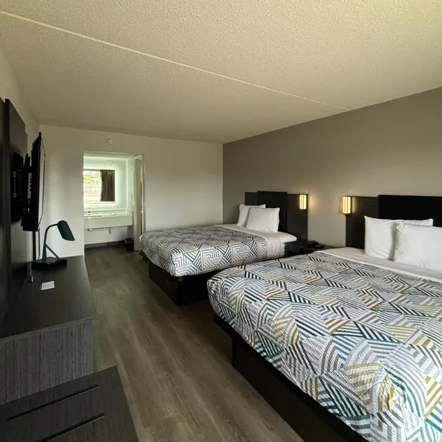 2 Full Beds - Non-Smoking، Motel6 Richmond, KY – EKU Campus Area 1/3