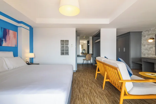 غرفة جونيور ثلاثية بسرير كينج وسرير فردي، Journeyhub Pattaya Central 2/5