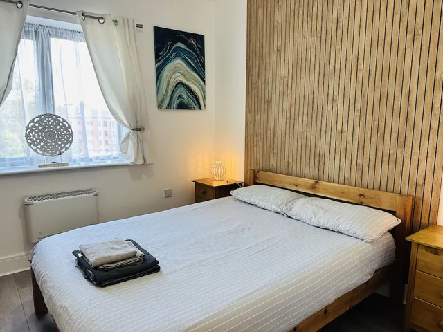 شقة حصرية بسرير مزدوج بحمام خاص مع أريكة في الطابق العلوي، Grand Central Apartments 3/10
